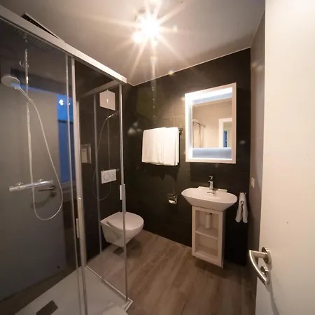 Hotel De La Concorde - Self Check-in