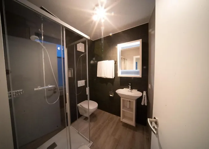 Hotel De La Concorde - Self Check-in